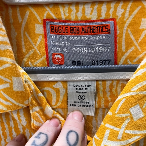 90’s tribal yellow all over print Bugle boy oversized button down shirt-M - Picture 5 of 7
